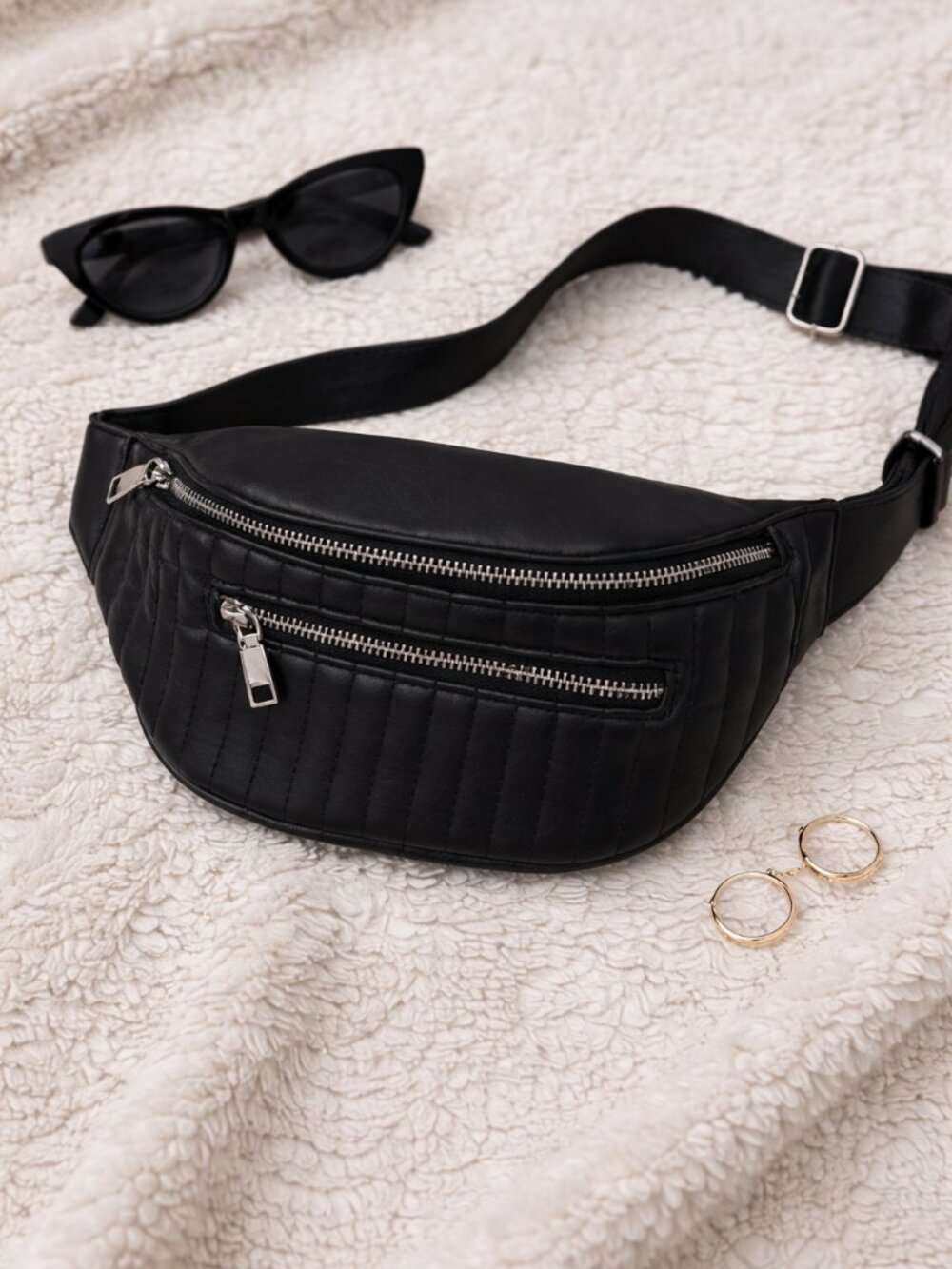 Black Quilted Belt Bag Minimal Crossbody Silver Zip Utility